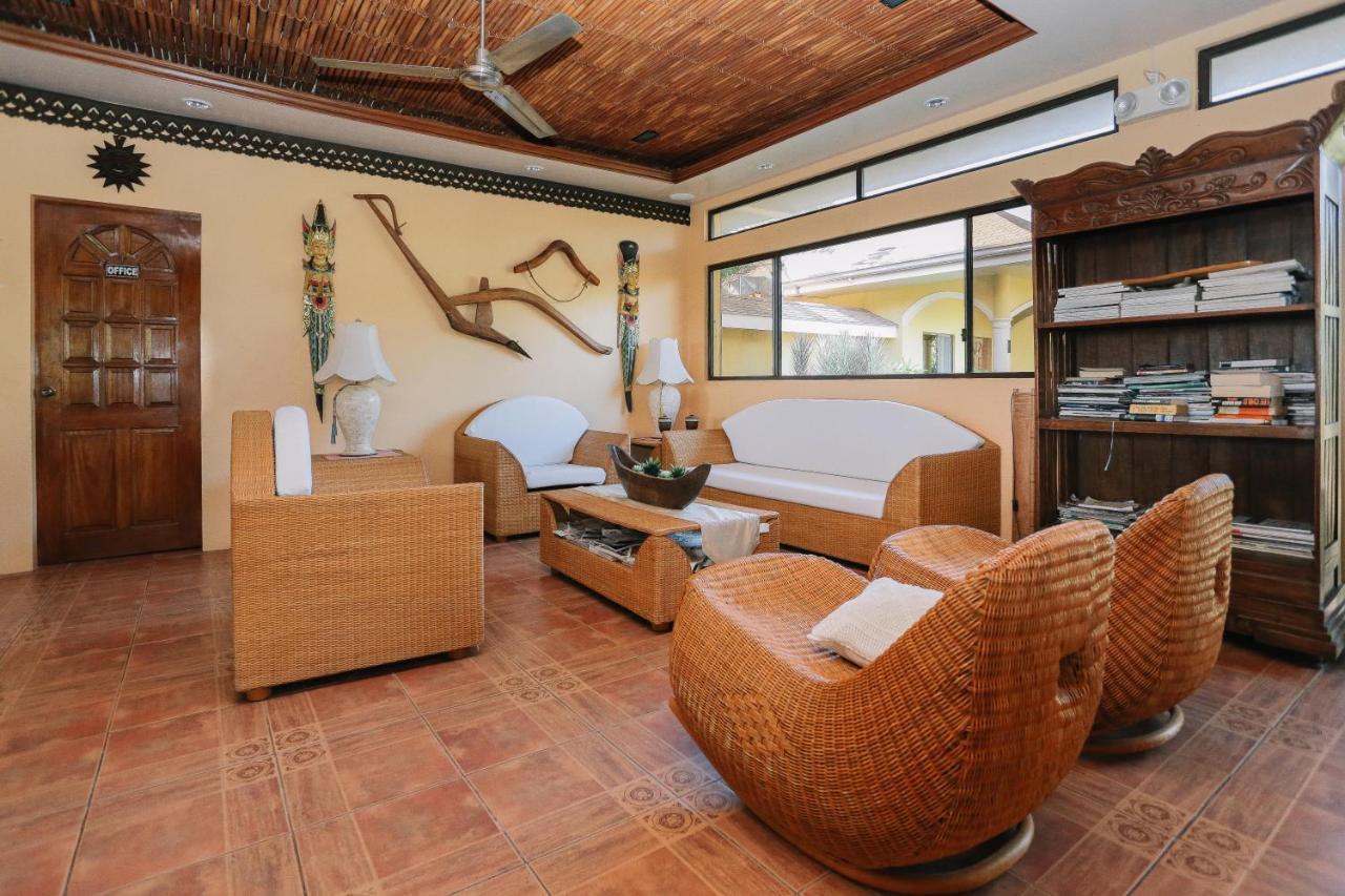 Turtle Bay Dive Resort Moalboal Eksteriør billede